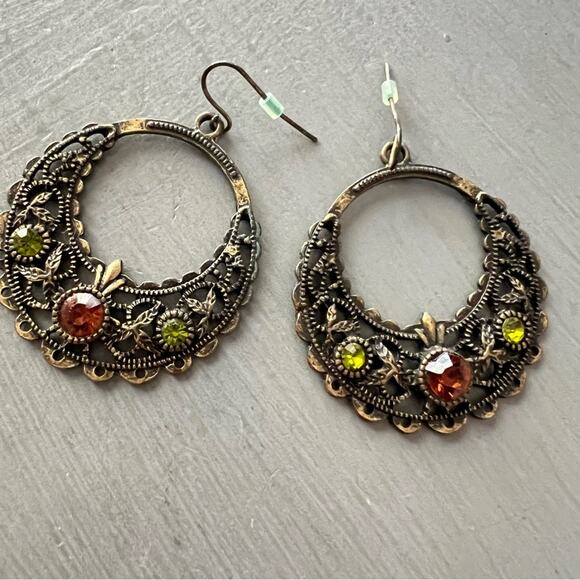 Antique Gold Tone Gem Earrings - Picture 2 of 6